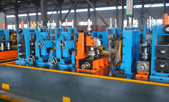 HG508 Высокочастотный сварный стальной трубный завод 8-20 м / мин Скорость формирования регулируемая