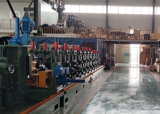 Plc 1000kw трубная машина с длительным сроком службы стальной трубы производственной линии