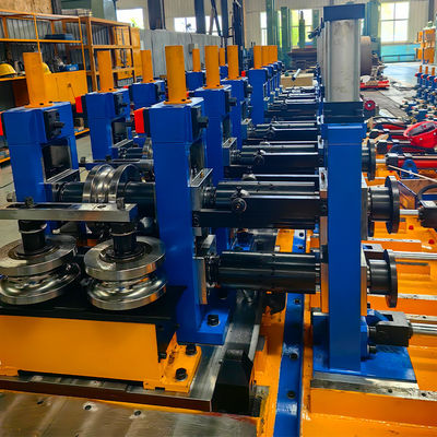 Автоматическая машина для производства квадратных труб без смены роликов