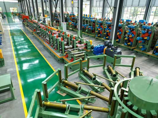 273 мм ERW трубный мельницы с горизонтальным аккумулятором